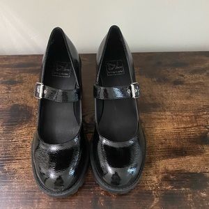 Dirty Laundry Platform Mary Janes- Sz 7